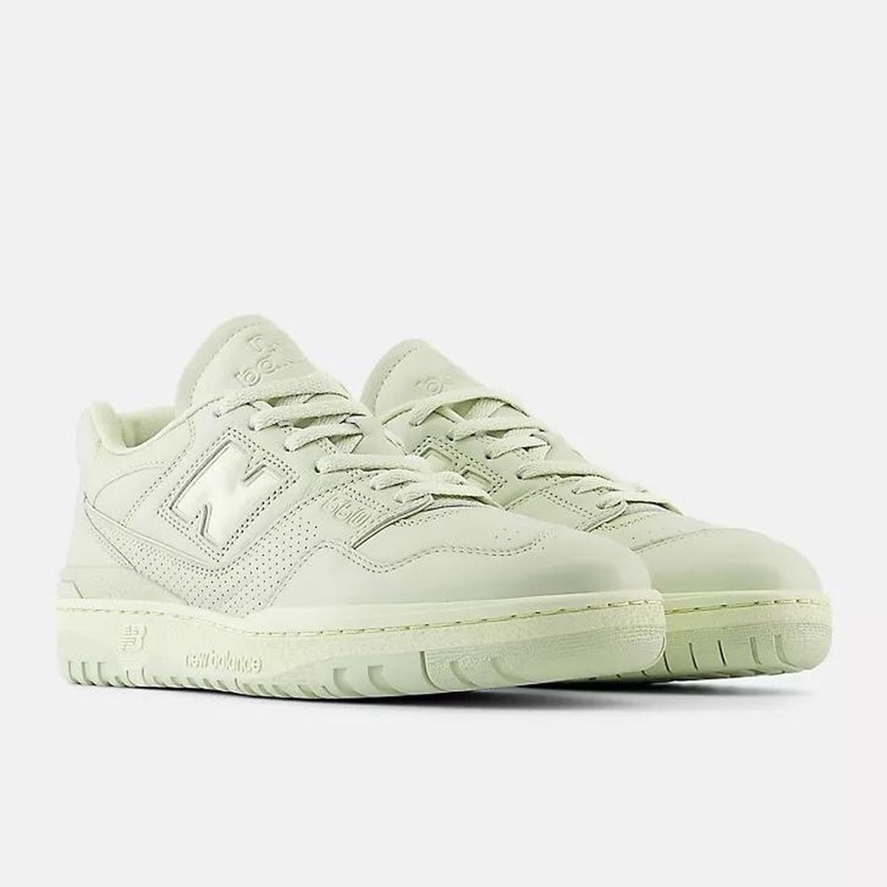 New Balance 550